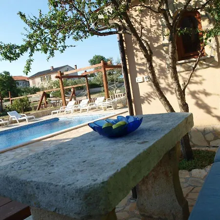 Guest house Maya 165 Liznjan