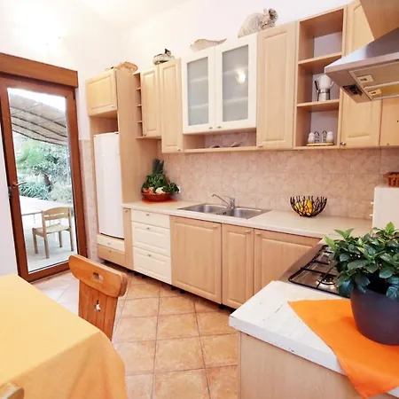 Maya 165 Guest house 3*